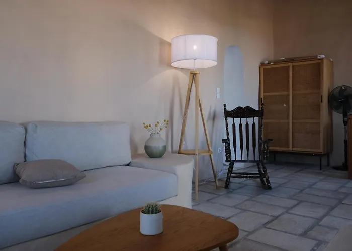 Salty Edge Holiday Home